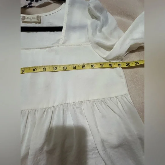 Altar’d State Elegant creamy White Women's Top 3/4 sleeves size medium - Picture 3 of 7